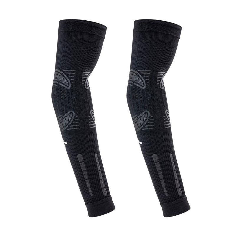 FLOKY NO-STRAIN Black FERNANDO BELASTEGUIN (Pack 2 Manguitos)